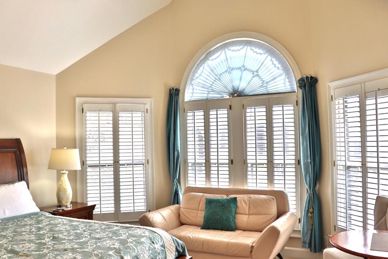 Pleasanton Courtyard Bed And Breakfast Fayetteville Εξωτερικό φωτογραφία