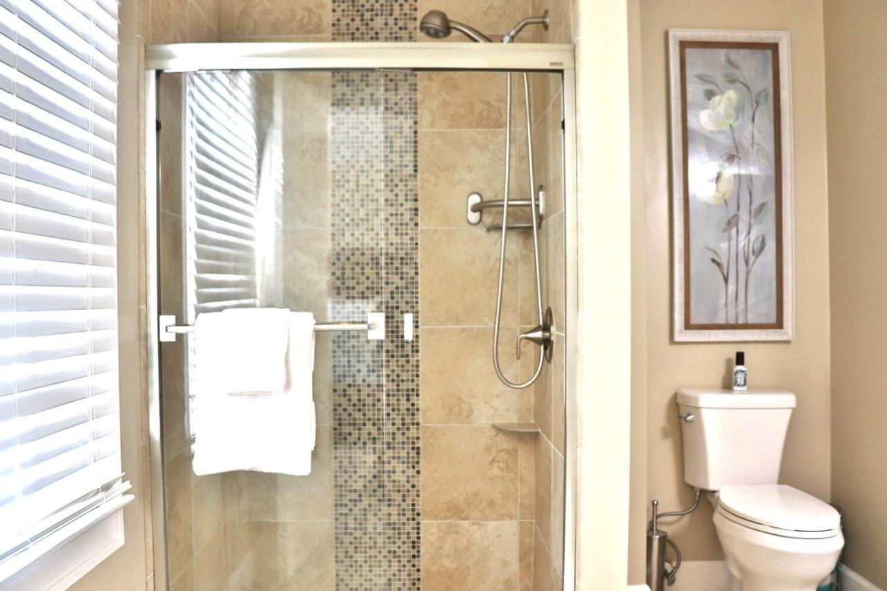 Pleasanton Courtyard Bed And Breakfast Fayetteville Εξωτερικό φωτογραφία